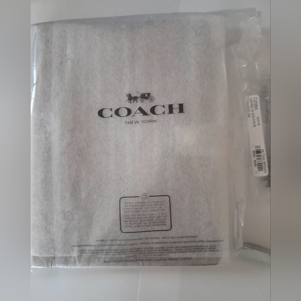 New Coach Notebook & Matching ID Lanyard In Sing. Tan/Brown Gold NWT - Picture 12 of 13